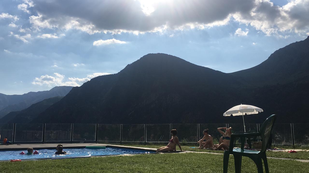 Albergue Boi Romanic Suites Barruera Zewnętrze zdjęcie